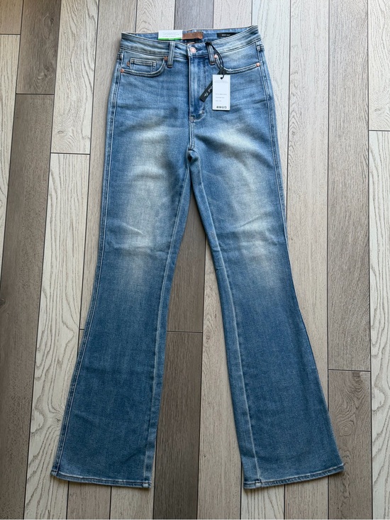 Judy Blue Denim - Judy Blue Medium Wash Boot Cut Jeans Long Inseam size 7/28